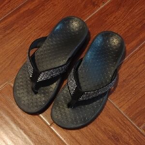 Vionic Women's Black Sandals with Silver Detailing